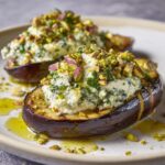 Aubergines Farcies à la Ricotta, Basilic et Pistaches