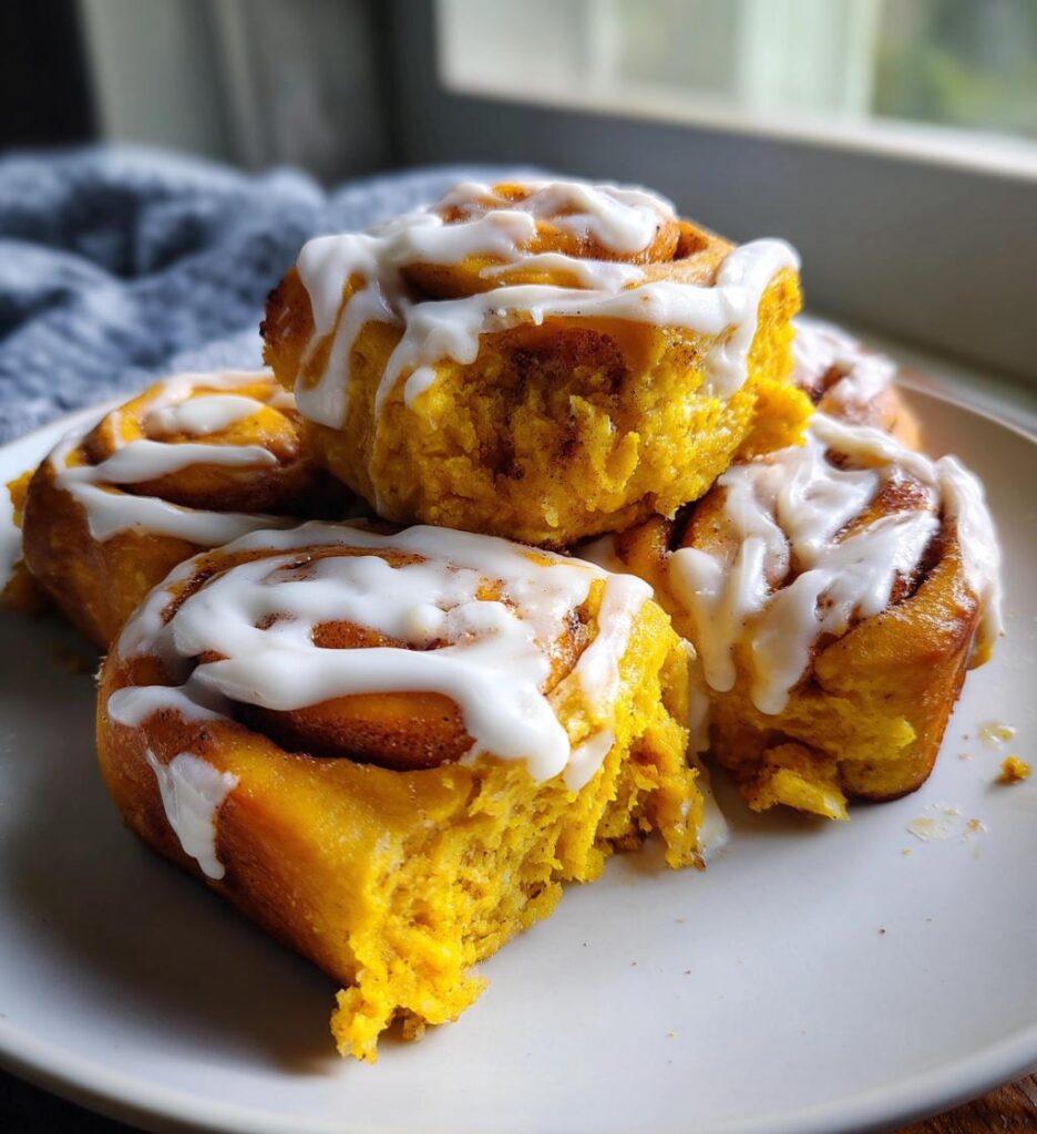 pumpkin cinnamon rolls